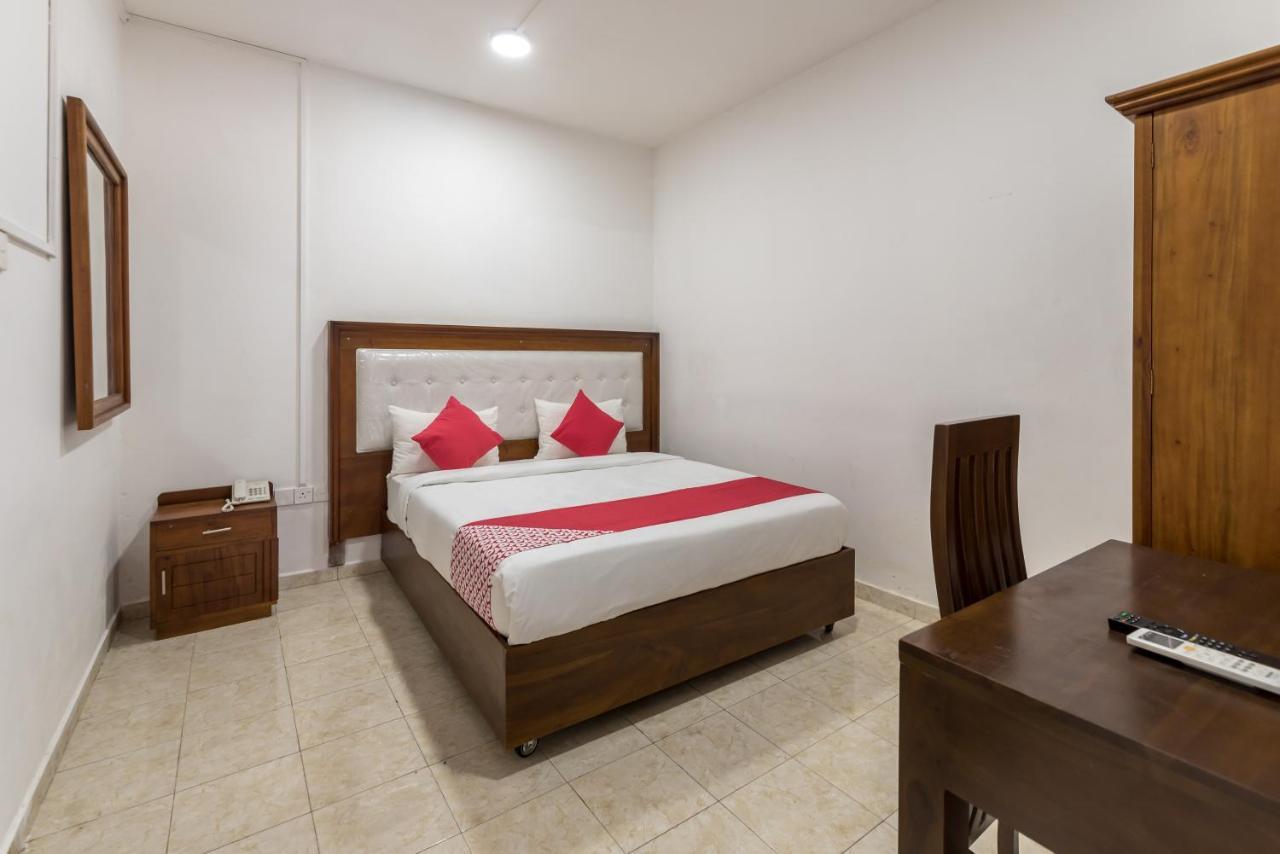 Oyo 102 Metro Marine Drive Hotel Colombo Exterior photo